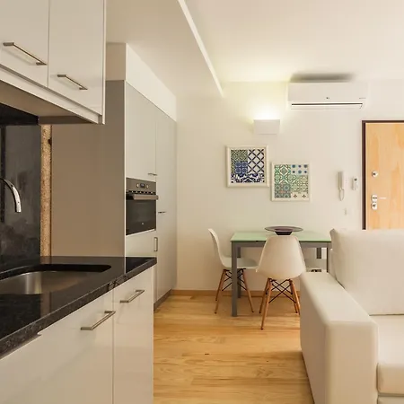 Insitu Trindade By Guestify Порту